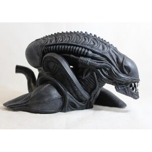 Diamond Select Aliens Xenomorph vinyl money bank bust Figure Alien movie 2014